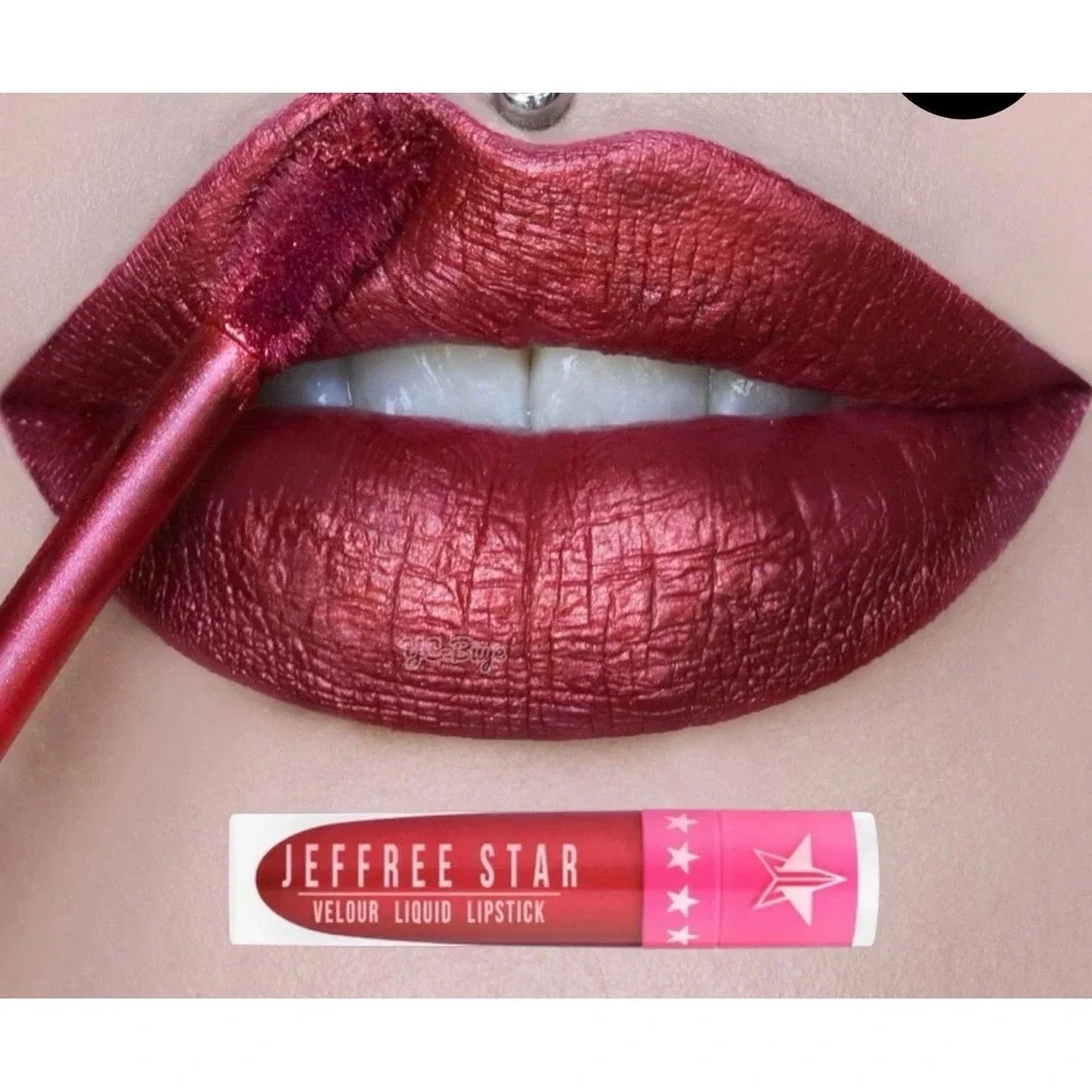 Jeffree Star Cosmetics - Velour Liquid Lipstick - Shade: Poinsettia - *NIB*